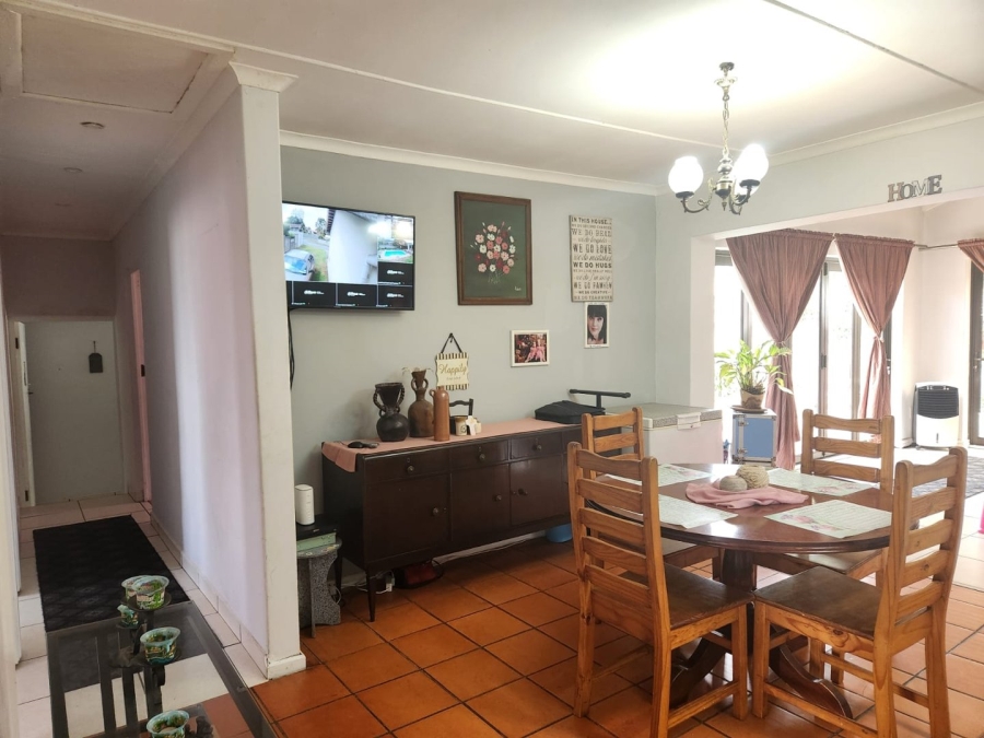 3 Bedroom Property for Sale in Denneoord Western Cape